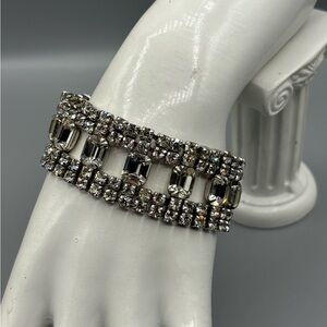 Gorgeous Vintage Rhinestone Bracelet- Bling Bling!!! JP269